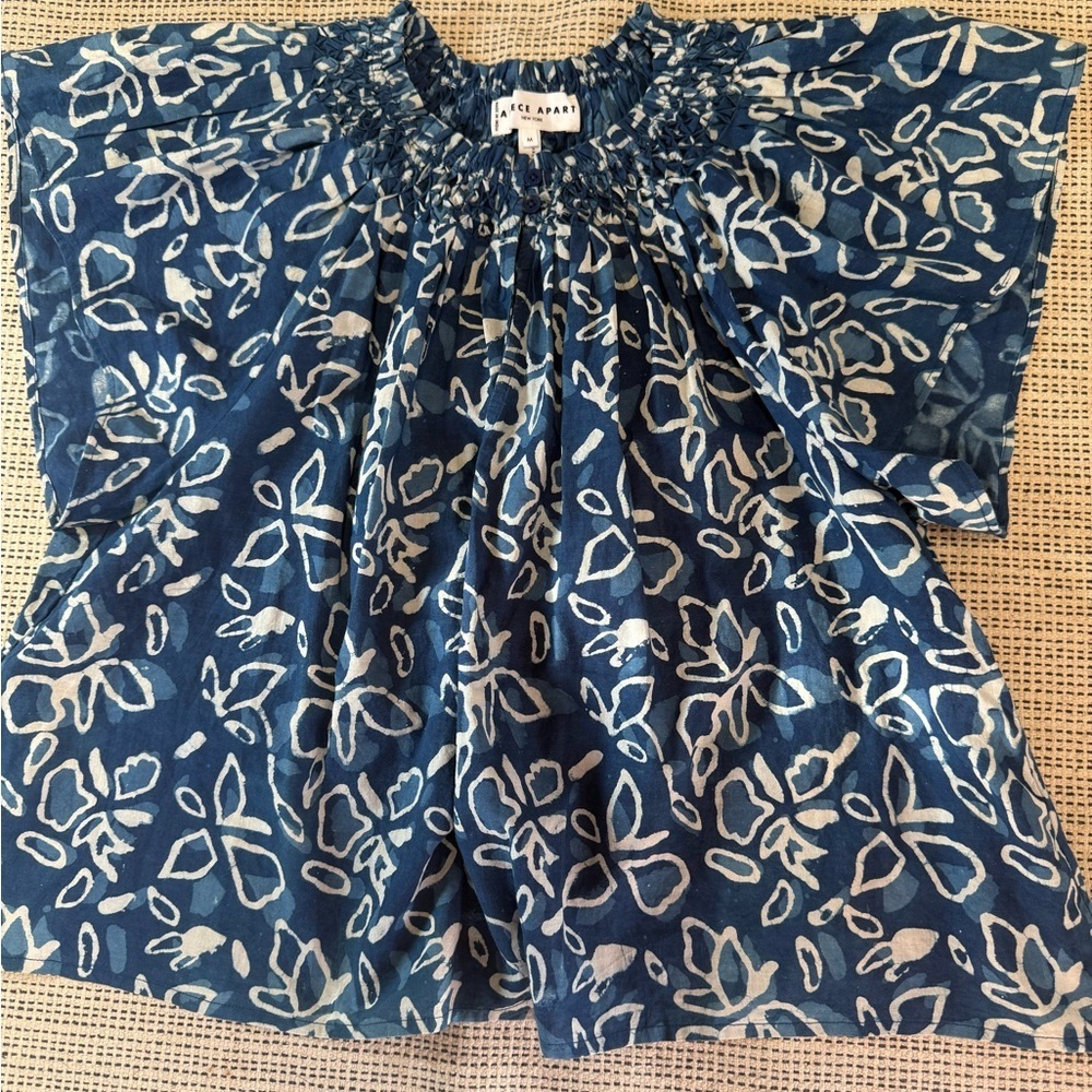 APIECE APART Patricia Flutter Sleeve 100% Organic Cotton Indigo Floral Print Top - Picture 2 of 9